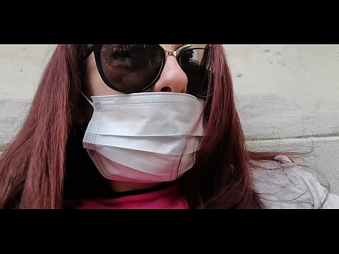 ❤️ Η Νικολέτα εκδικείται τον γείτονά της και κατουράει στο γκαράζ του (Ειδικό Covid19 Ιταλική καραντίνα) ️❌  στο el.pornokey.ru ❤