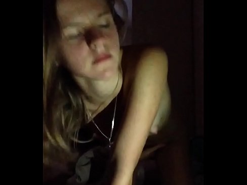 ❤️ Ένα κορίτσι αυνανίζεται και cum ️❌ στο el.pornokey.ru ❤